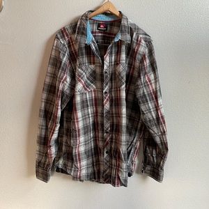 Mens Quicksilver button down plaid shirt. Size XL